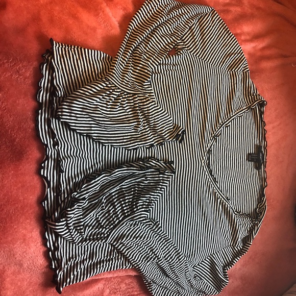 Shirt - Picture 2 of 3